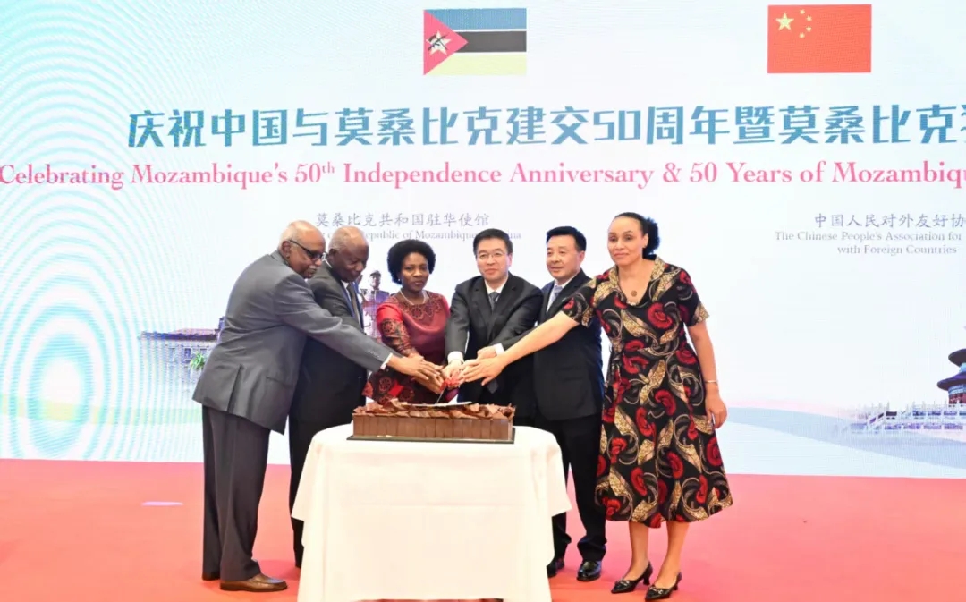 8a21a18ef45e77c-6 8a21a18ef45e77c-6