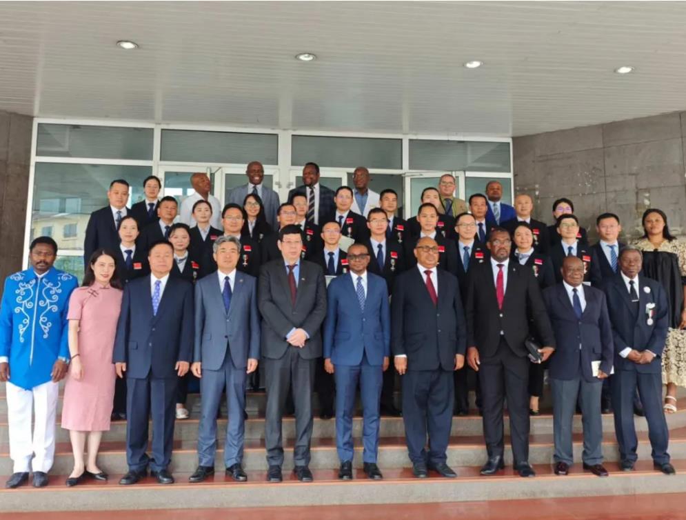 308b2f863f8300d-6 308b2f863f8300d-6