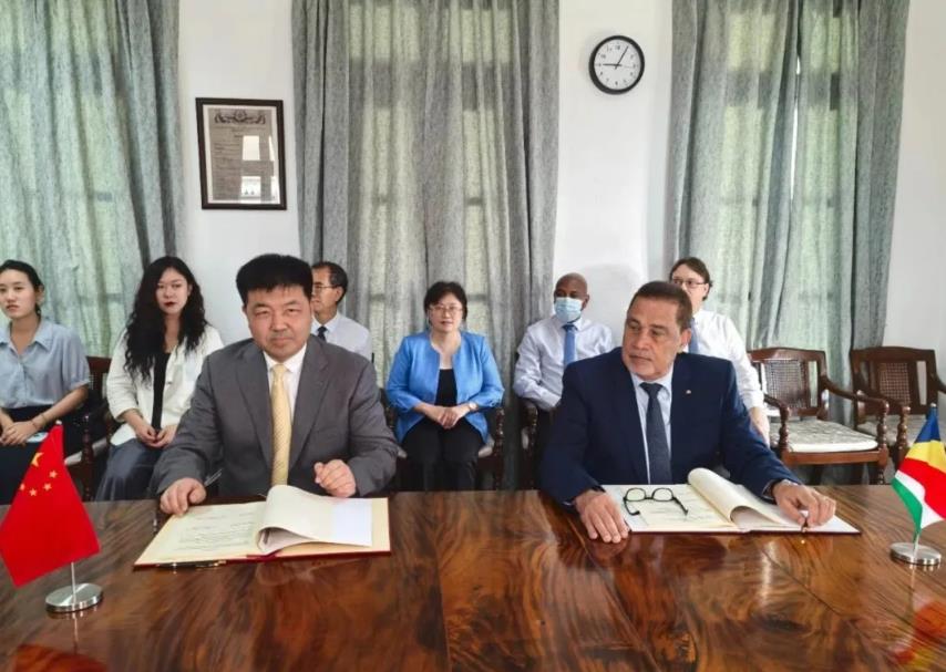 ac10d5cfde72c12-5 ac10d5cfde72c12-5