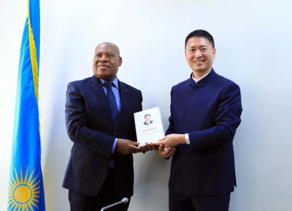 驻卢旺达大使拜会卢参议长卡林达-中非友好经贸发展工作委员会